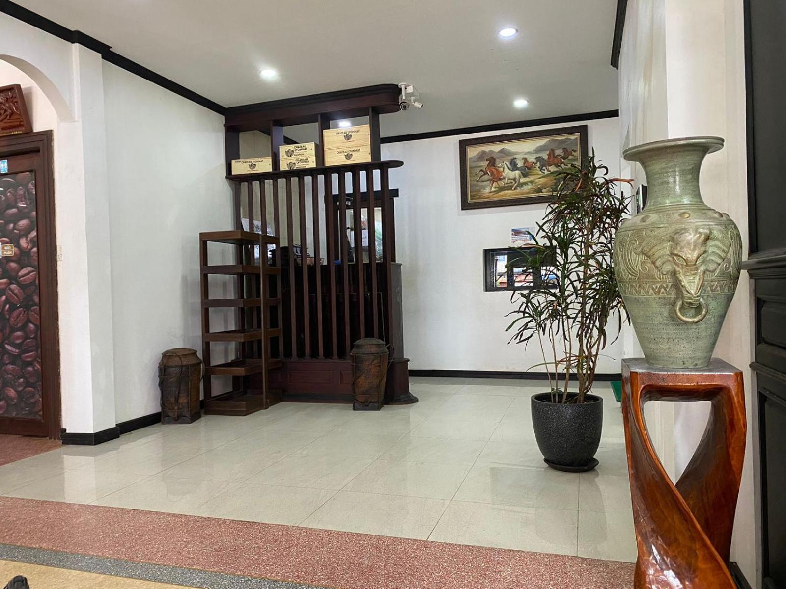 Subinh Hotel And Restaurant 巴色 外观 照片