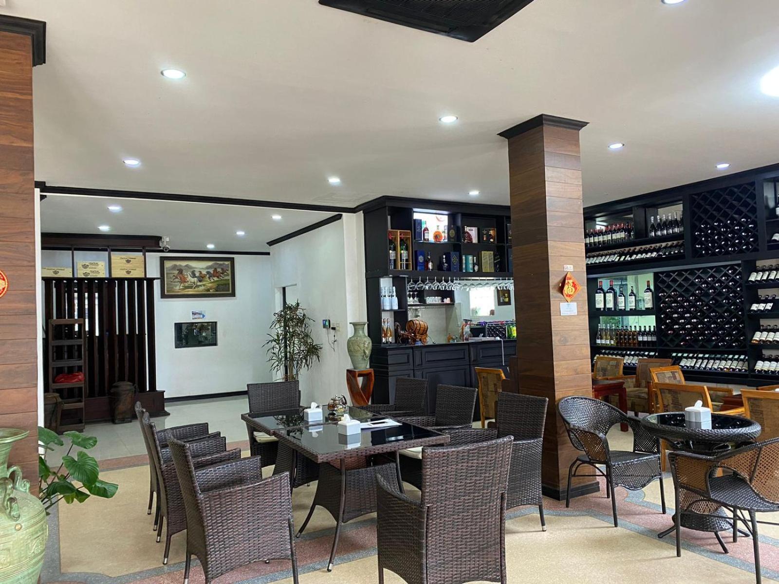 Subinh Hotel And Restaurant 巴色 外观 照片