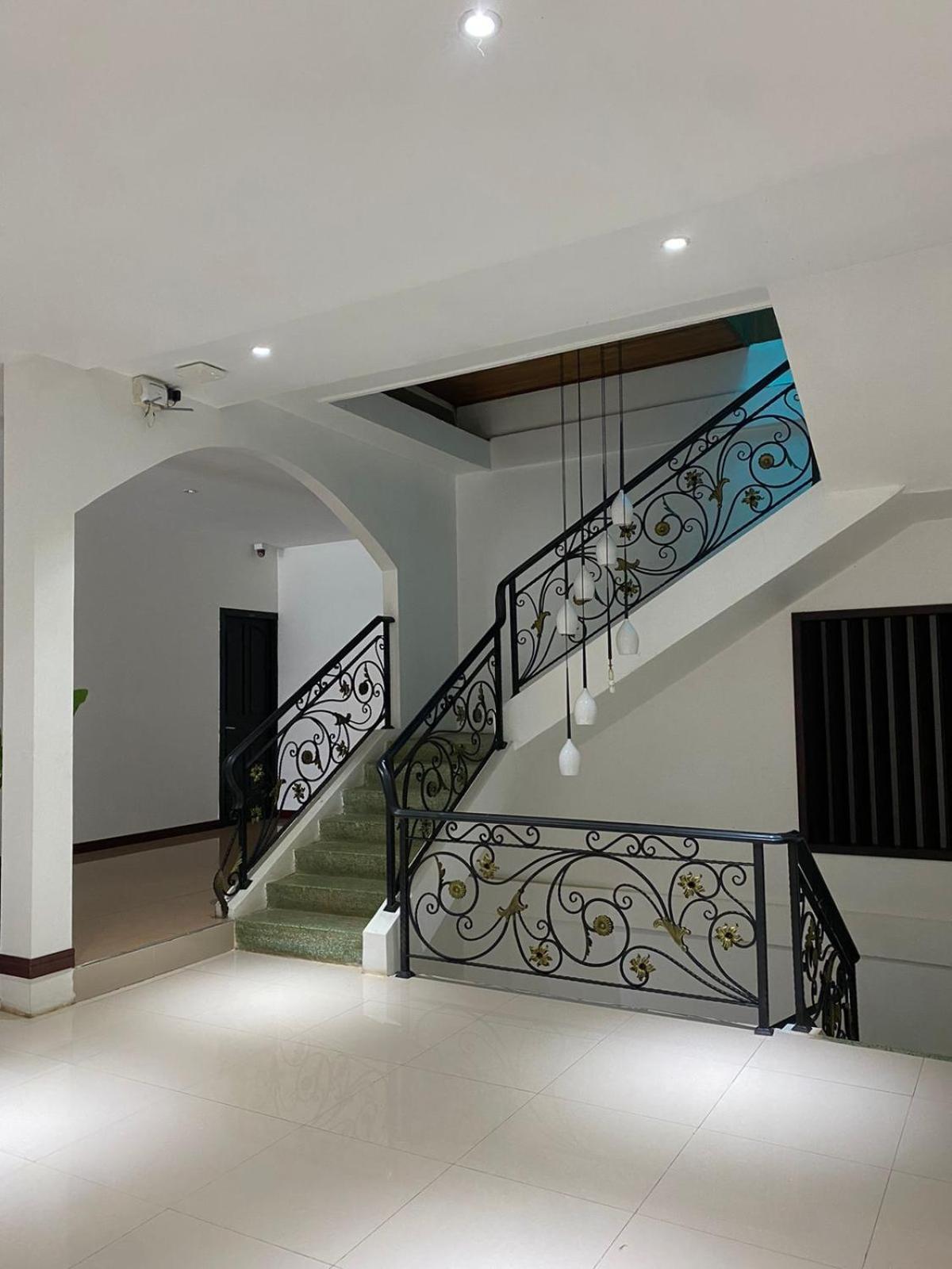 Subinh Hotel And Restaurant 巴色 外观 照片
